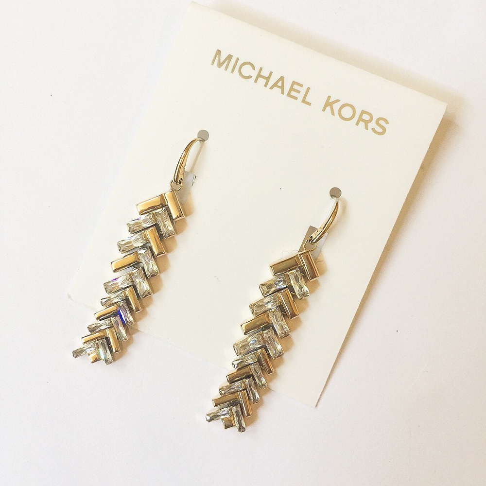 🆕NWT Auth Michael Kors Earrings